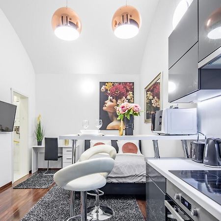 Melody Meadow Apartment Βουδαπέστη Εξωτερικό φωτογραφία